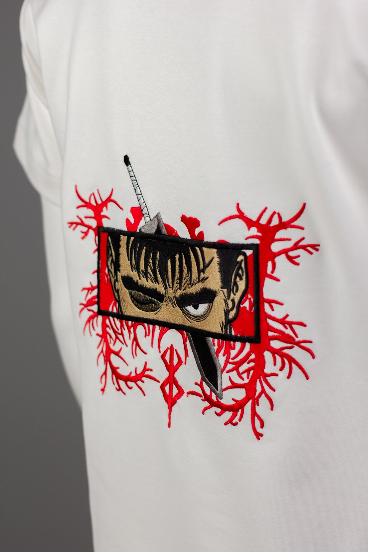 Berserk sign Guts Eyes T-shirt