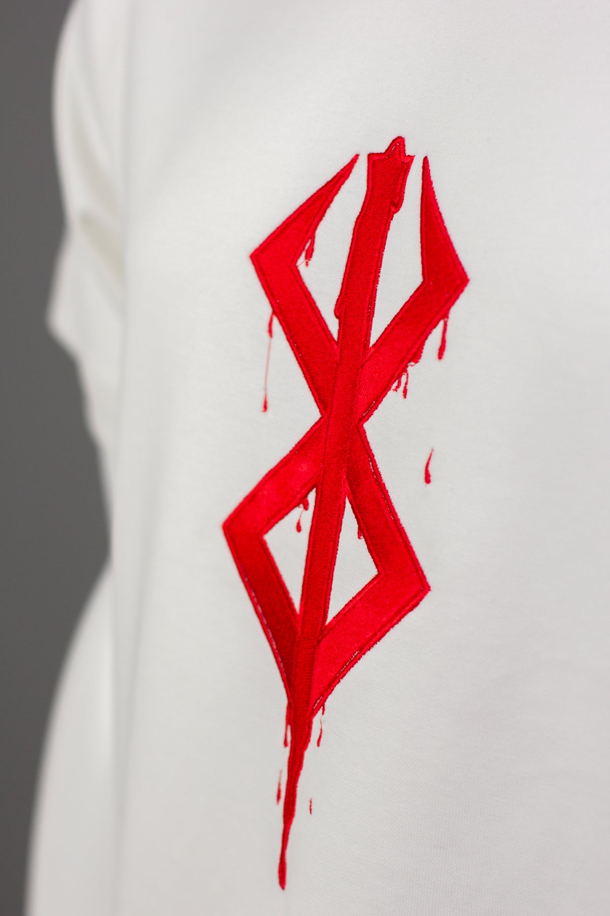 Berserk sign Guts Eyes T-shirt